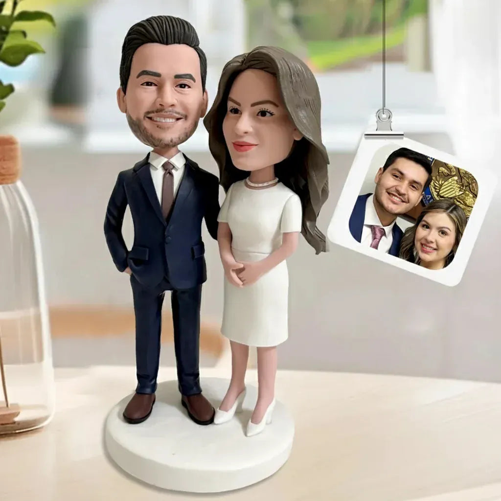 Custom bride and groom miniature wedding sculpture.webp