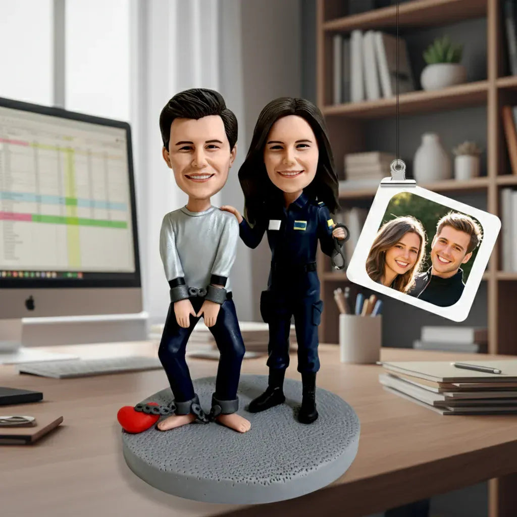 Custom Couple Bobbleheads – Funny Police & Prisoner Theme-2.webp