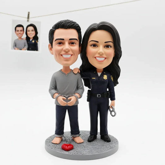Custom Couple Bobbleheads – Funny Police & Prisoner Theme.webp